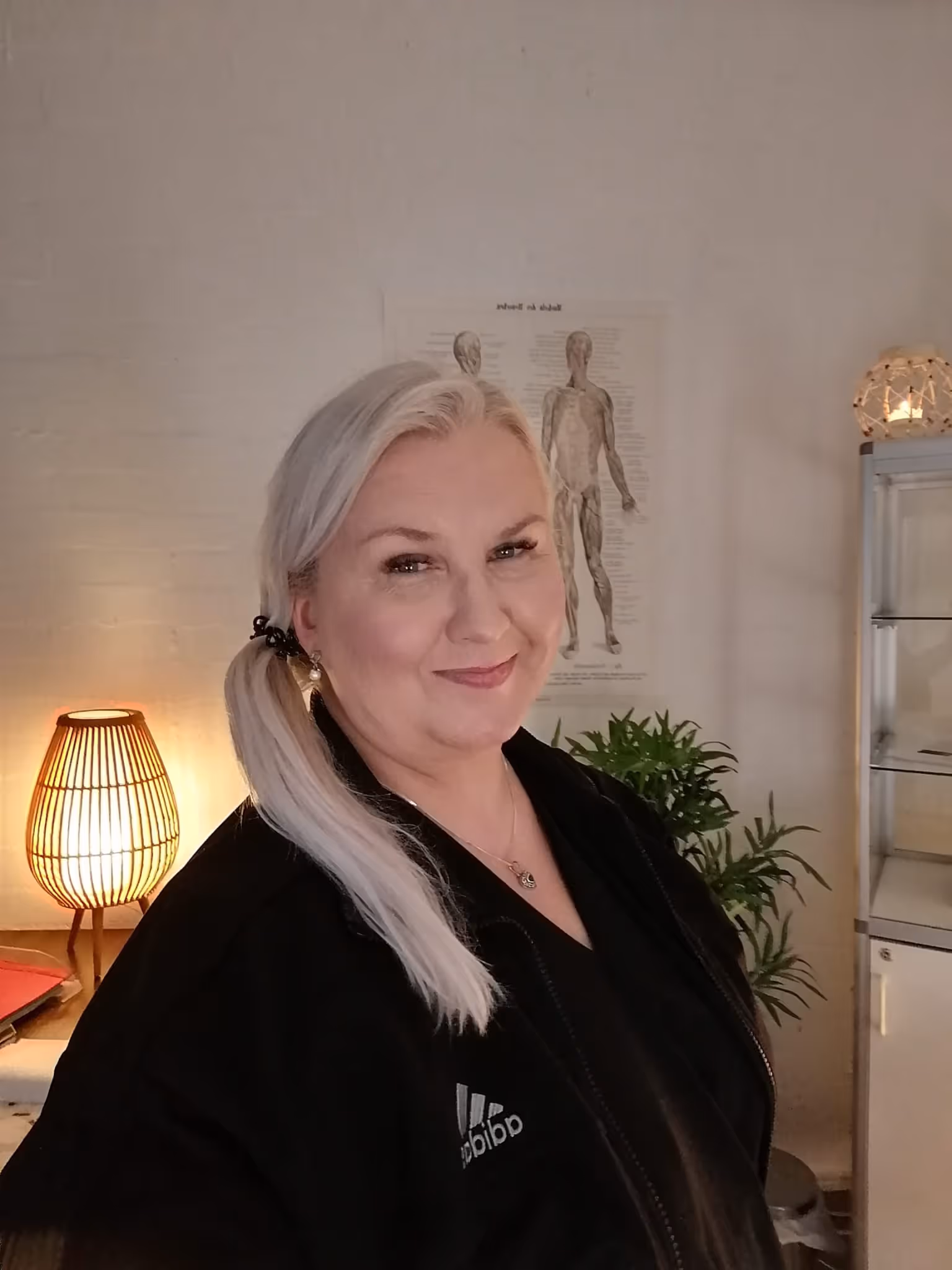 Koulutettu hieroja Sari Jylhä